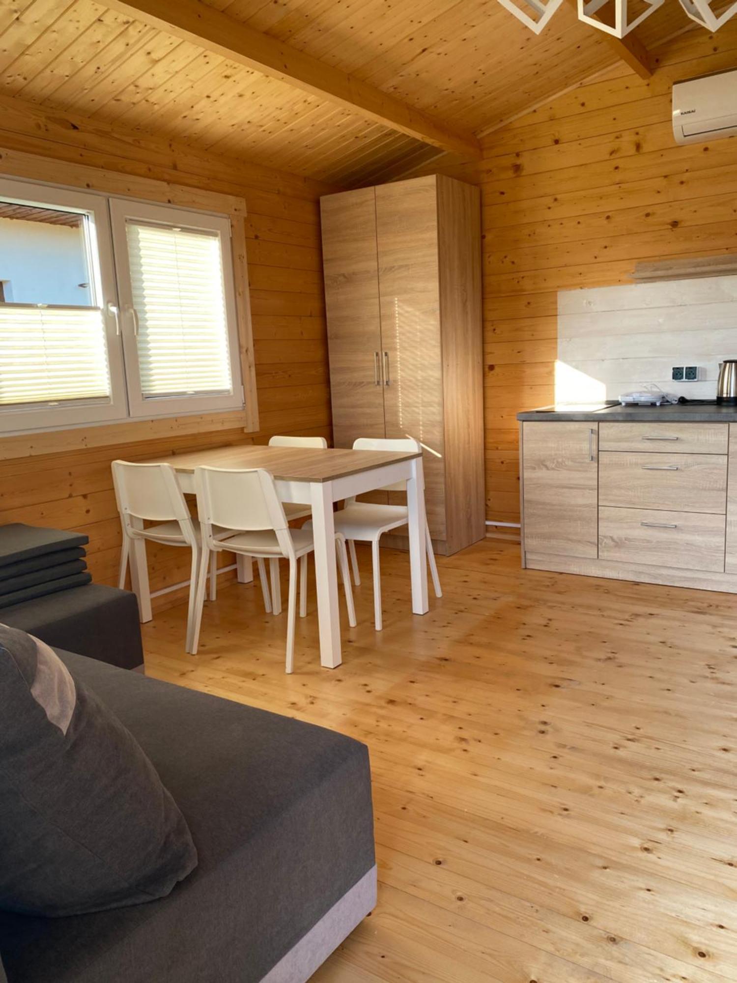 Pokoje I Domki Wiktoria Bedzino Exterior foto