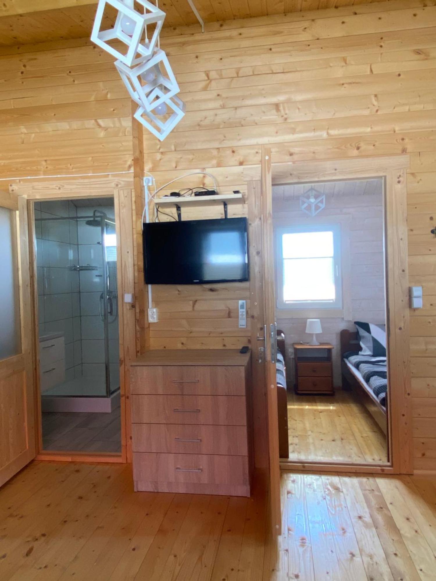 Pokoje I Domki Wiktoria Bedzino Exterior foto