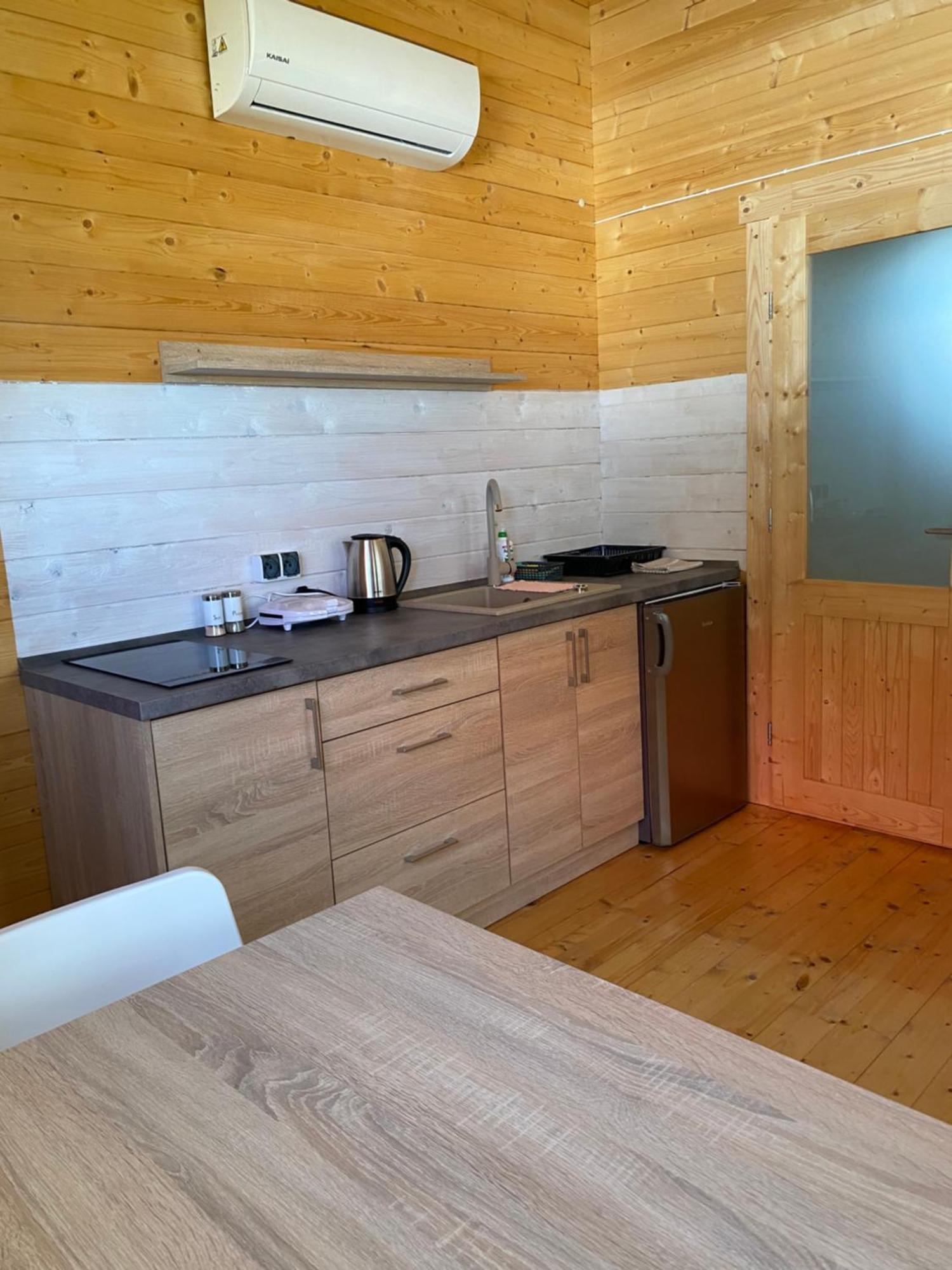 Pokoje I Domki Wiktoria Bedzino Exterior foto